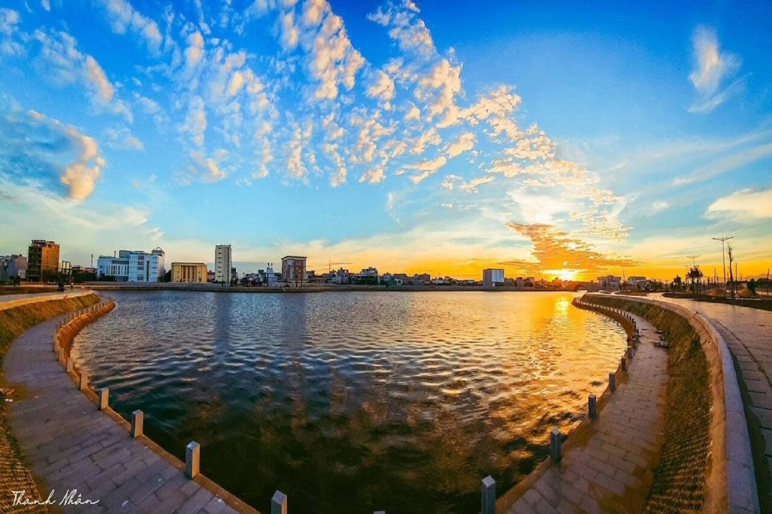 Hồ điều hòa Hồ Sơn